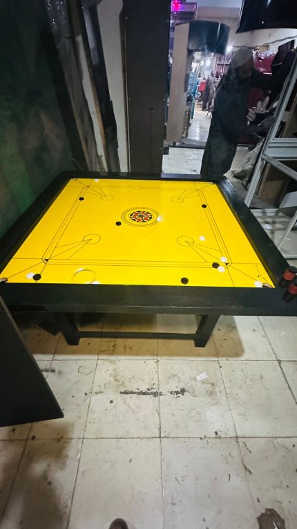 Carrom Board Game