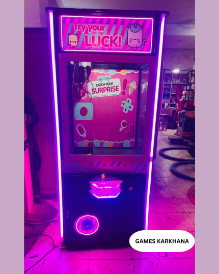 Coin operated claw machine